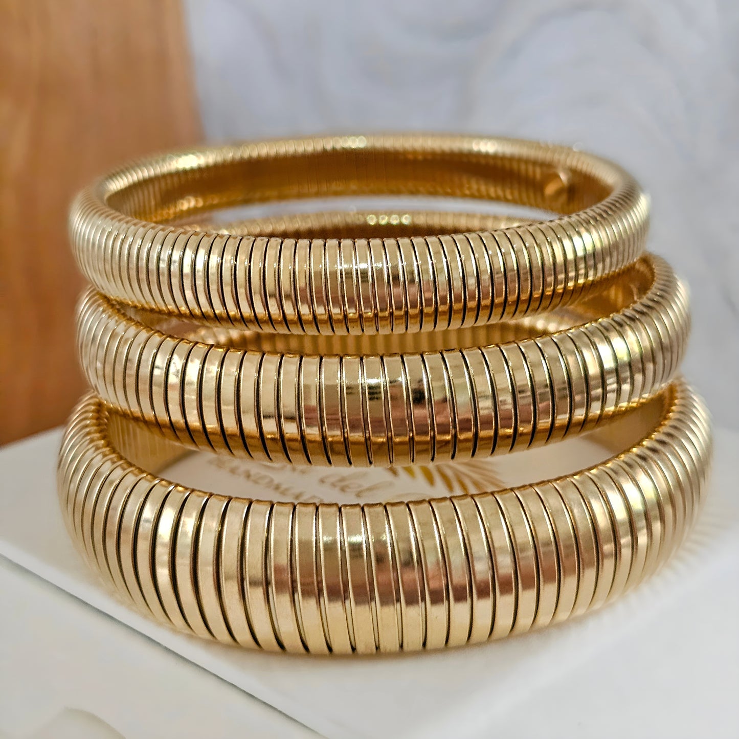 Gold Elastic Bracelet