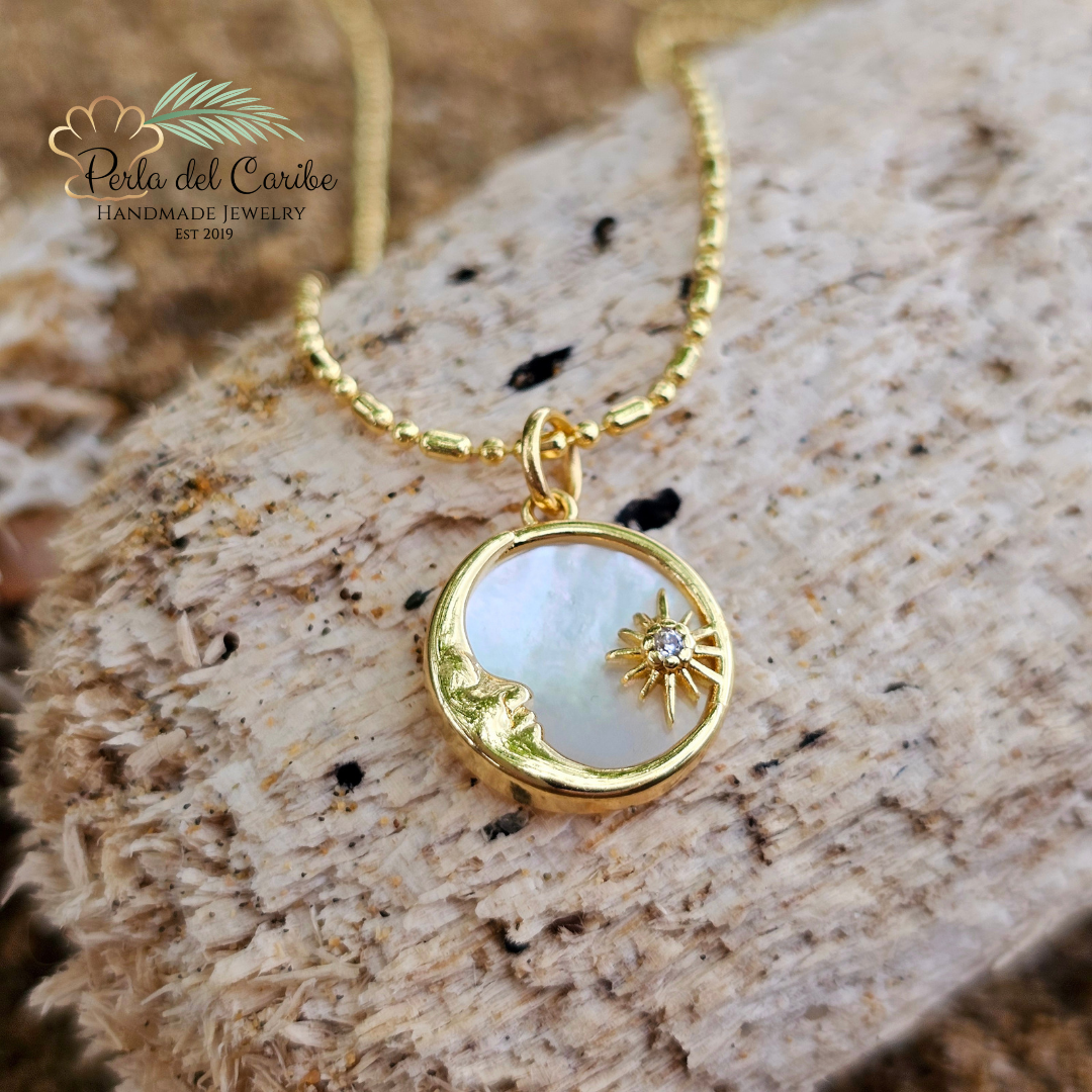 Moon in Shell Backdrop Chain