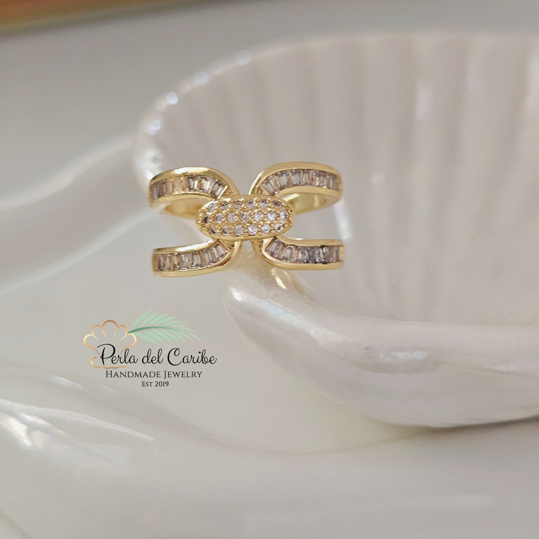 Zirconia Buckle Ring
