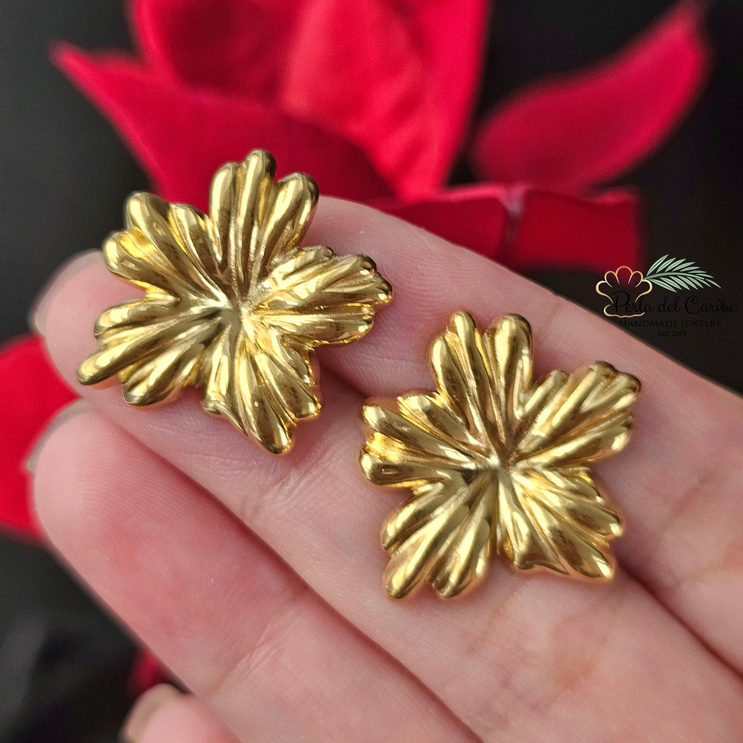 Floria Studs
