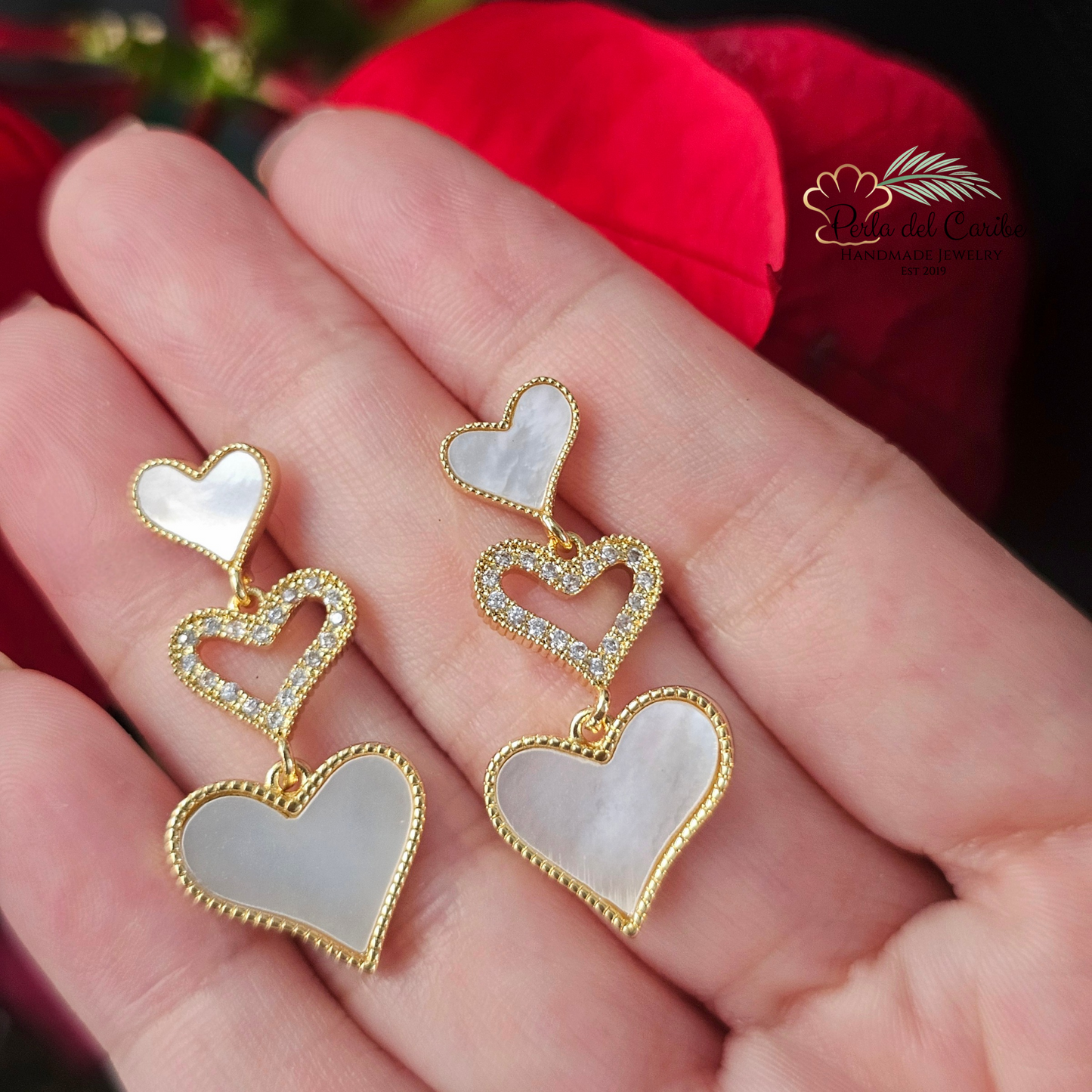 Madre Perla Heart Earrings