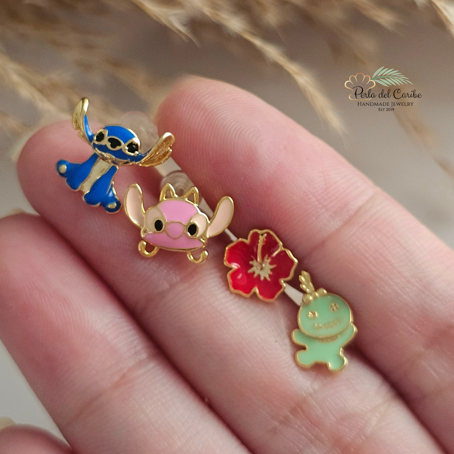 L & S Studs Set