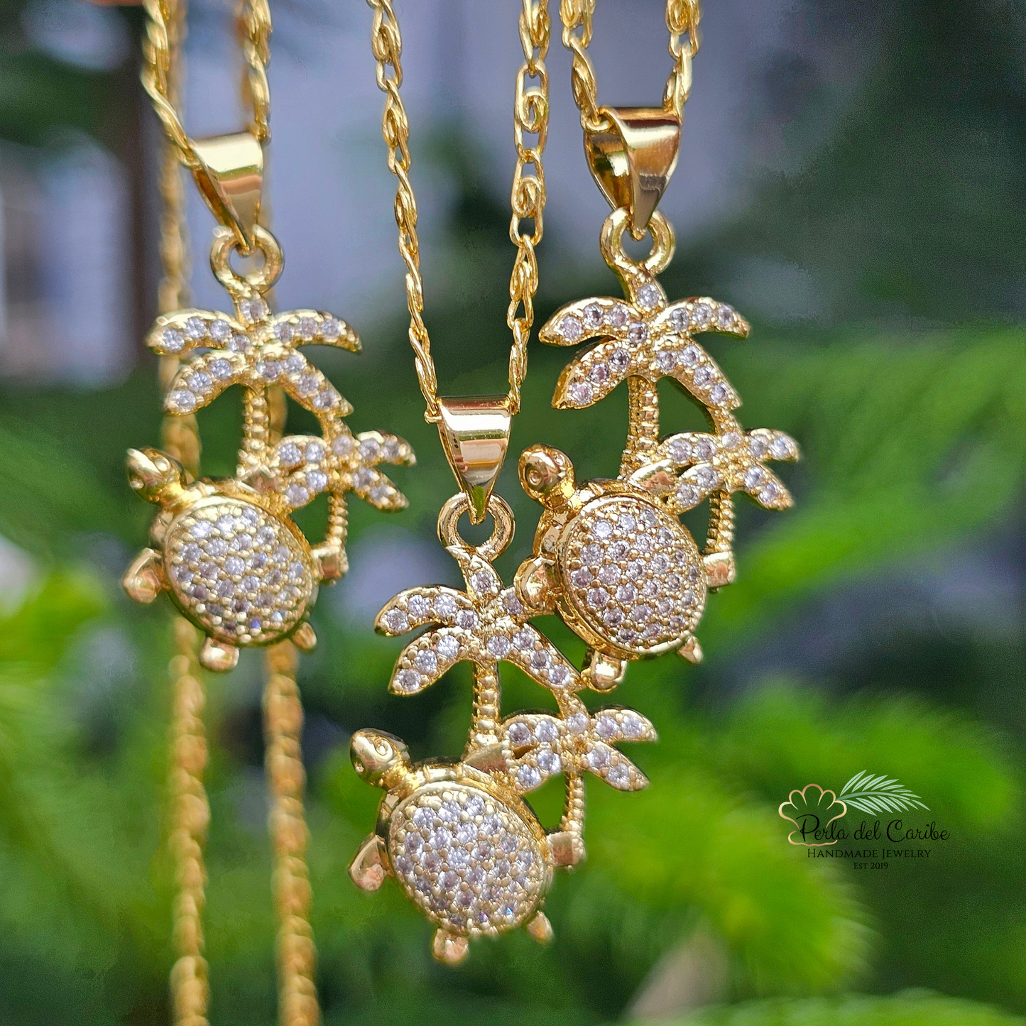 Palm Tree & Sea Turtle Chain