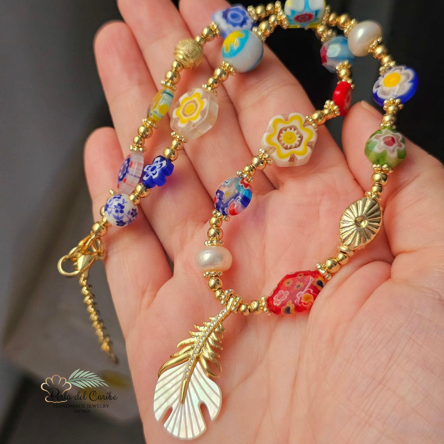 Madre Perla Feather Necklace