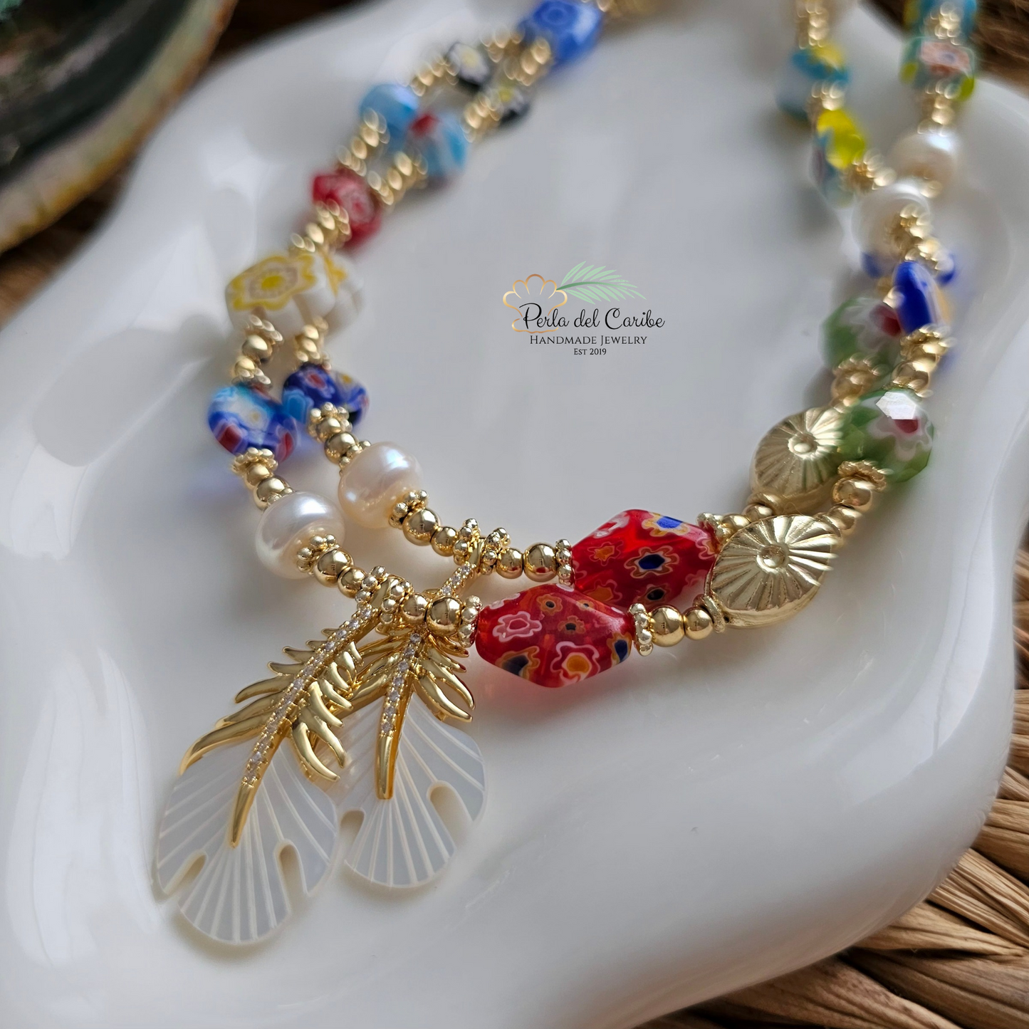 Madre Perla Feather Necklace