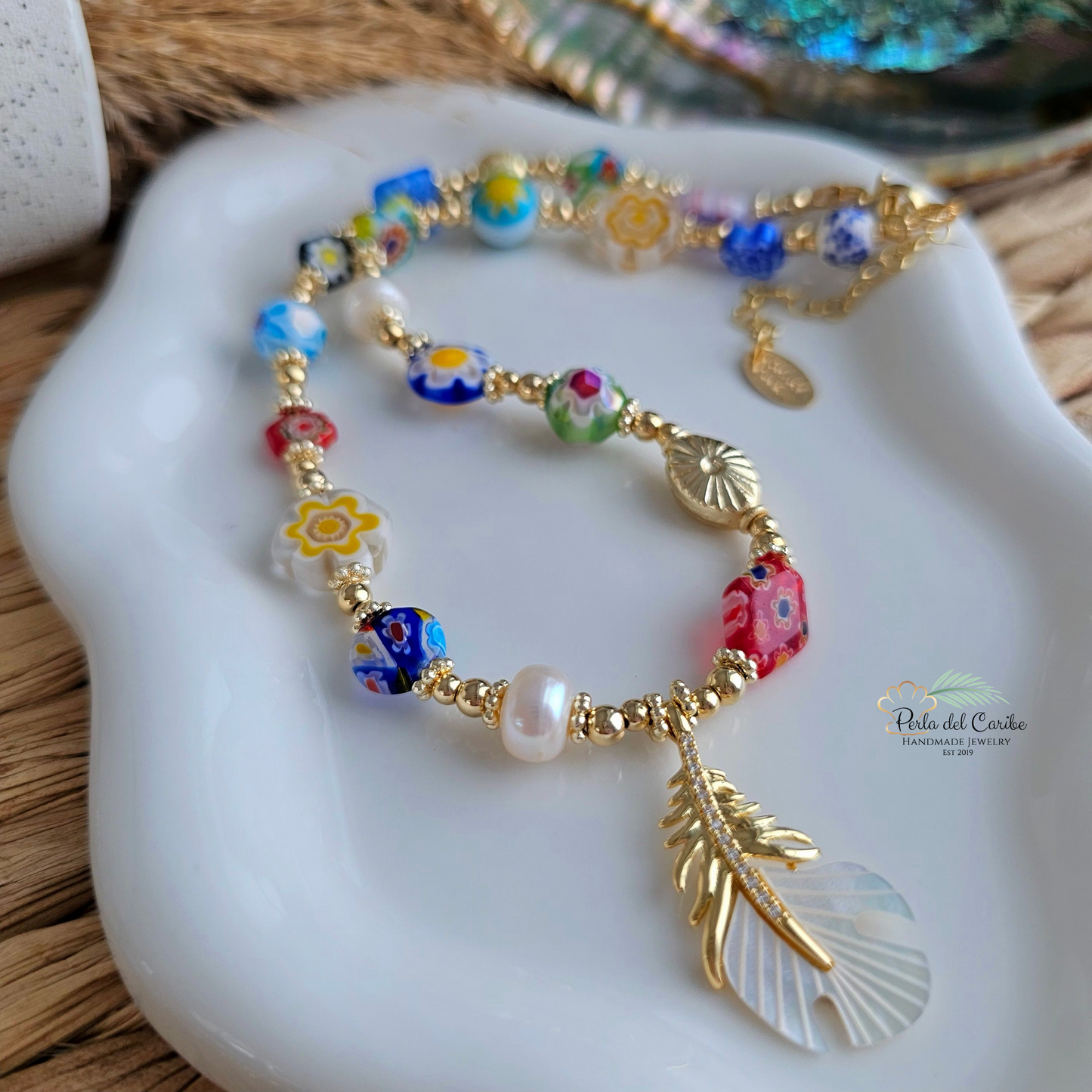 Madre Perla Feather Necklace