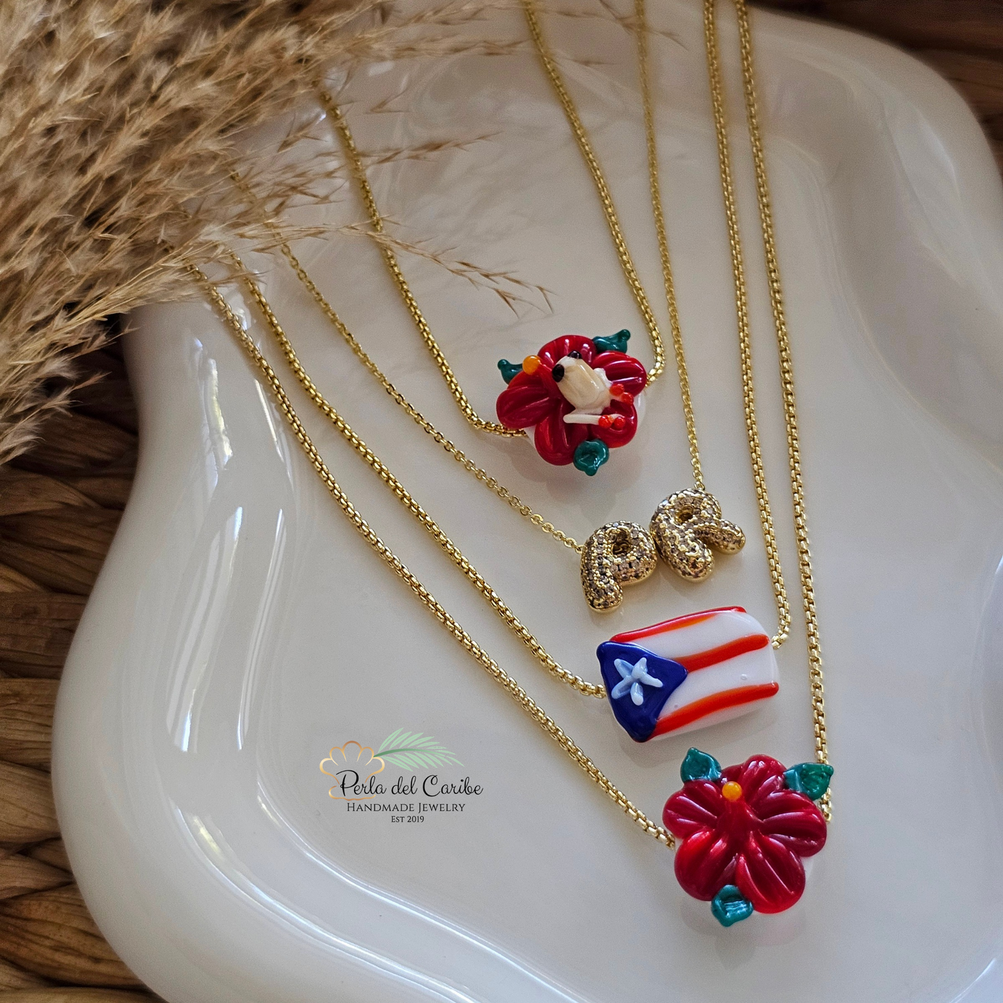 Puerto Rico Theme Chain