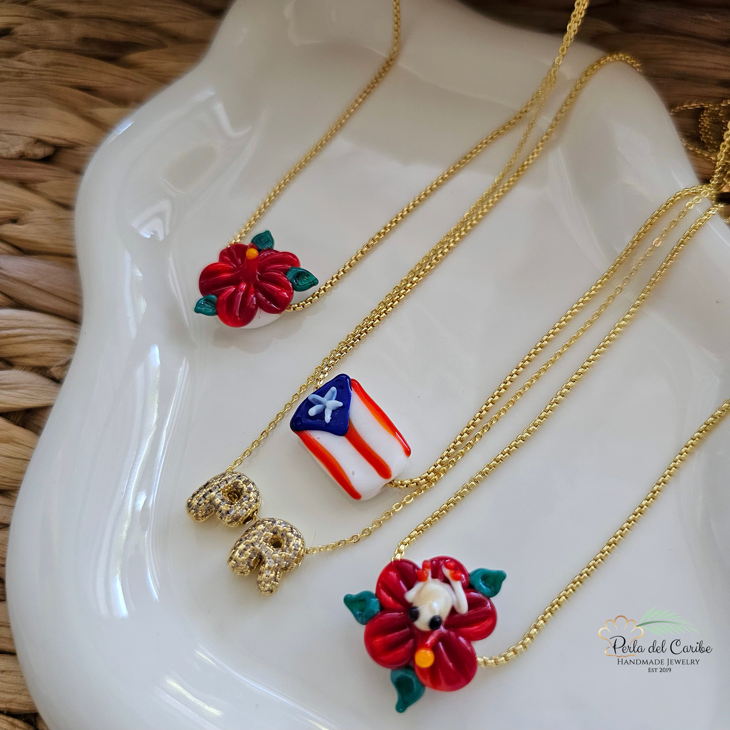 Puerto Rico Theme Chain