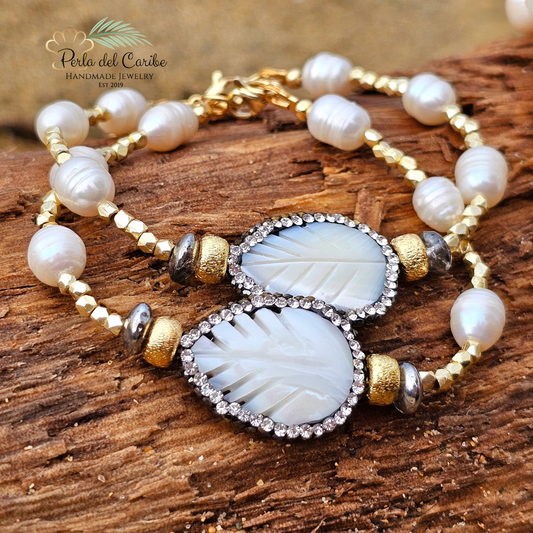 Shell Leaf & Pearls Bracelet