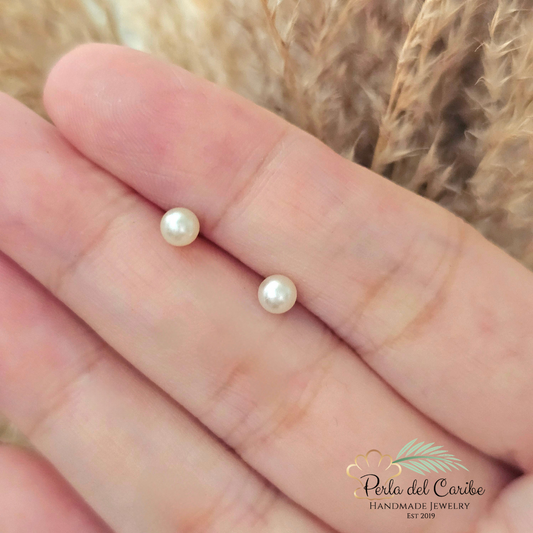 Mini Pearl Studs