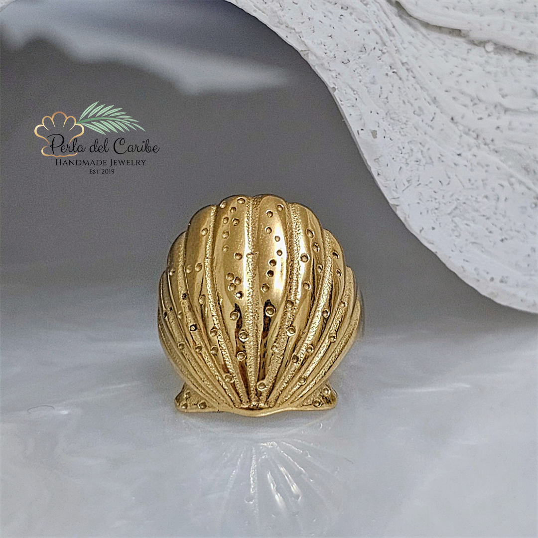 Clam Gold-Plated Ring