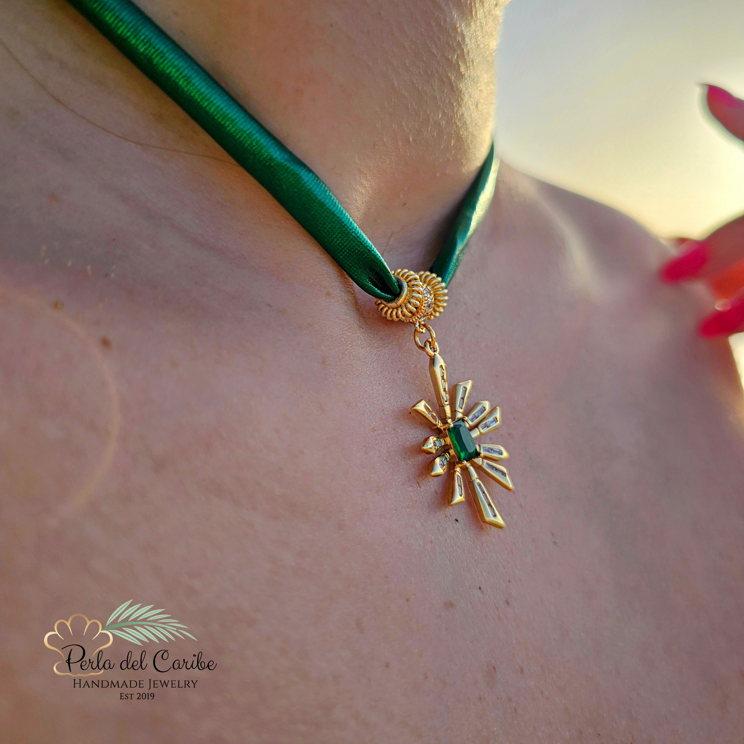 Emerald Green Lycra Necklace