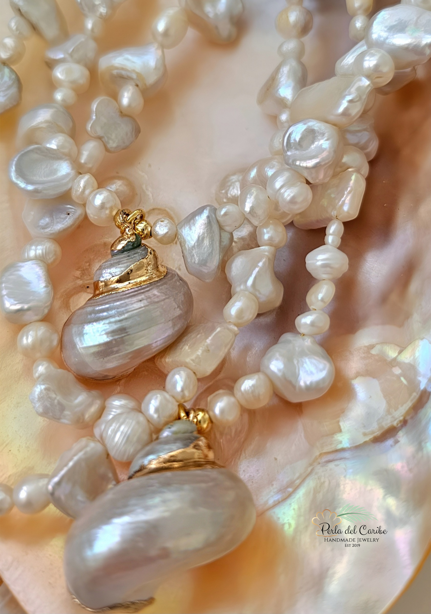 Venus Pearl Necklace