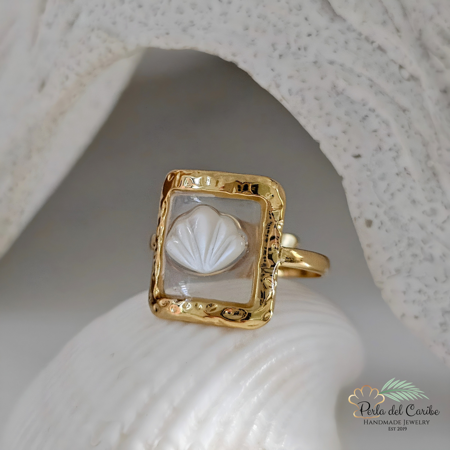 Floating Sea Shell Ring