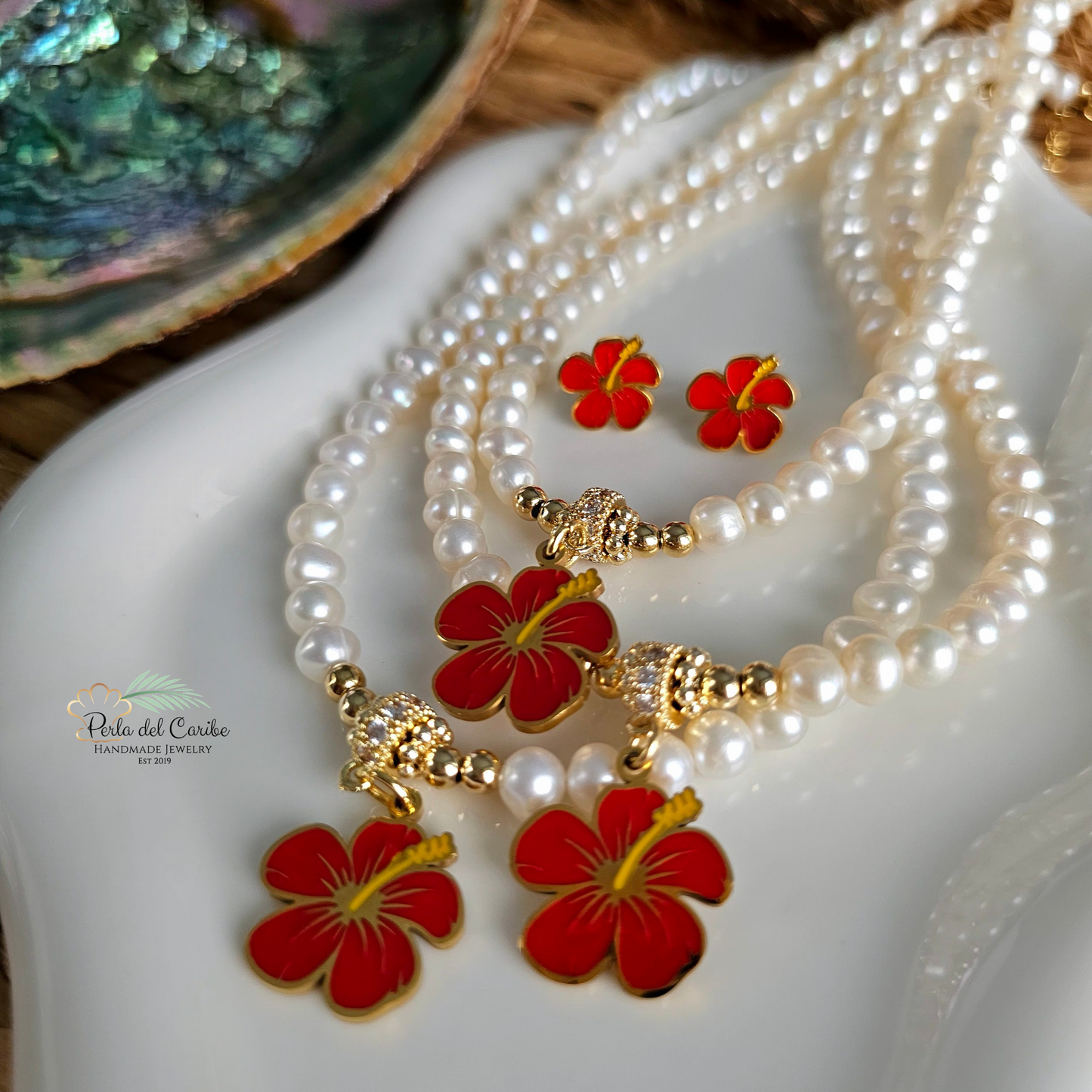 Flor de Maga Pearl Necklace