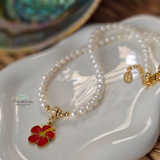 Flor de Maga Pearl Necklace
