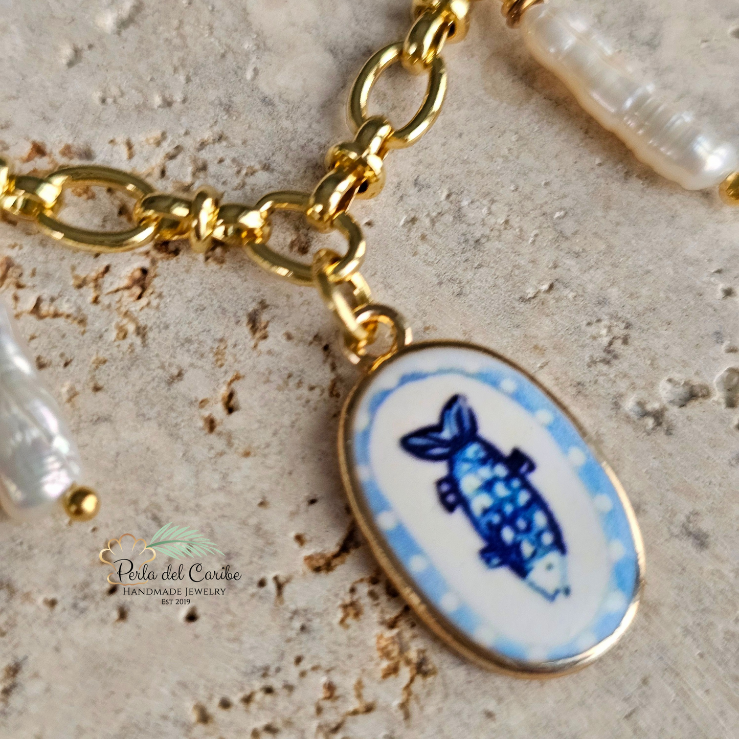 Vintage Multi Charm Necklace (Sardine)