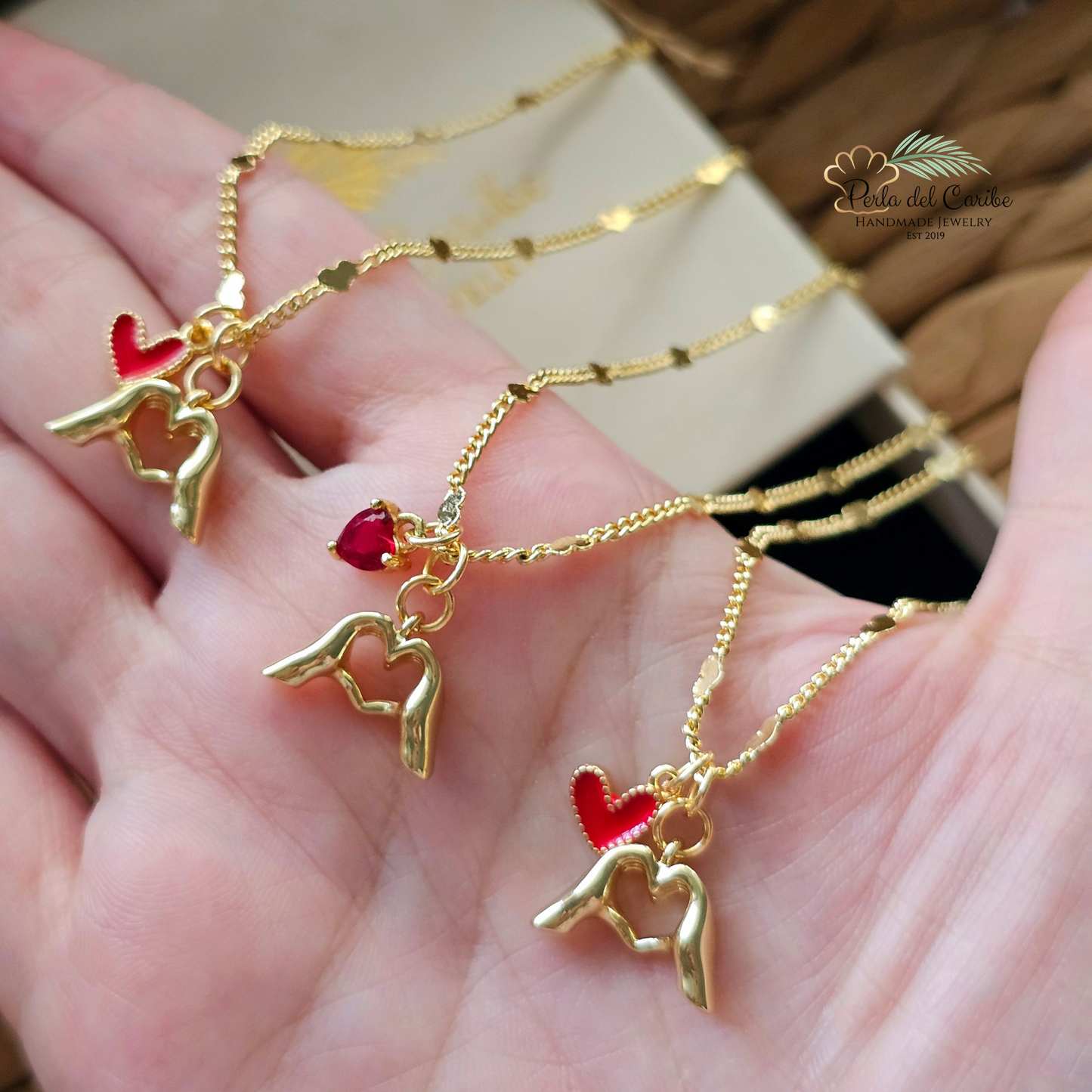 Love Hands Chain