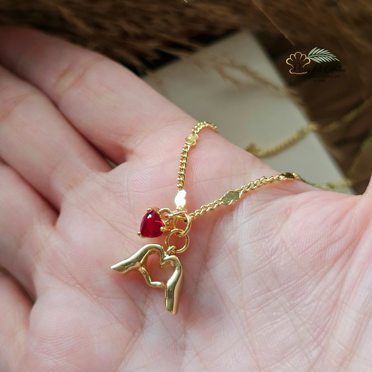Love Hands Chain