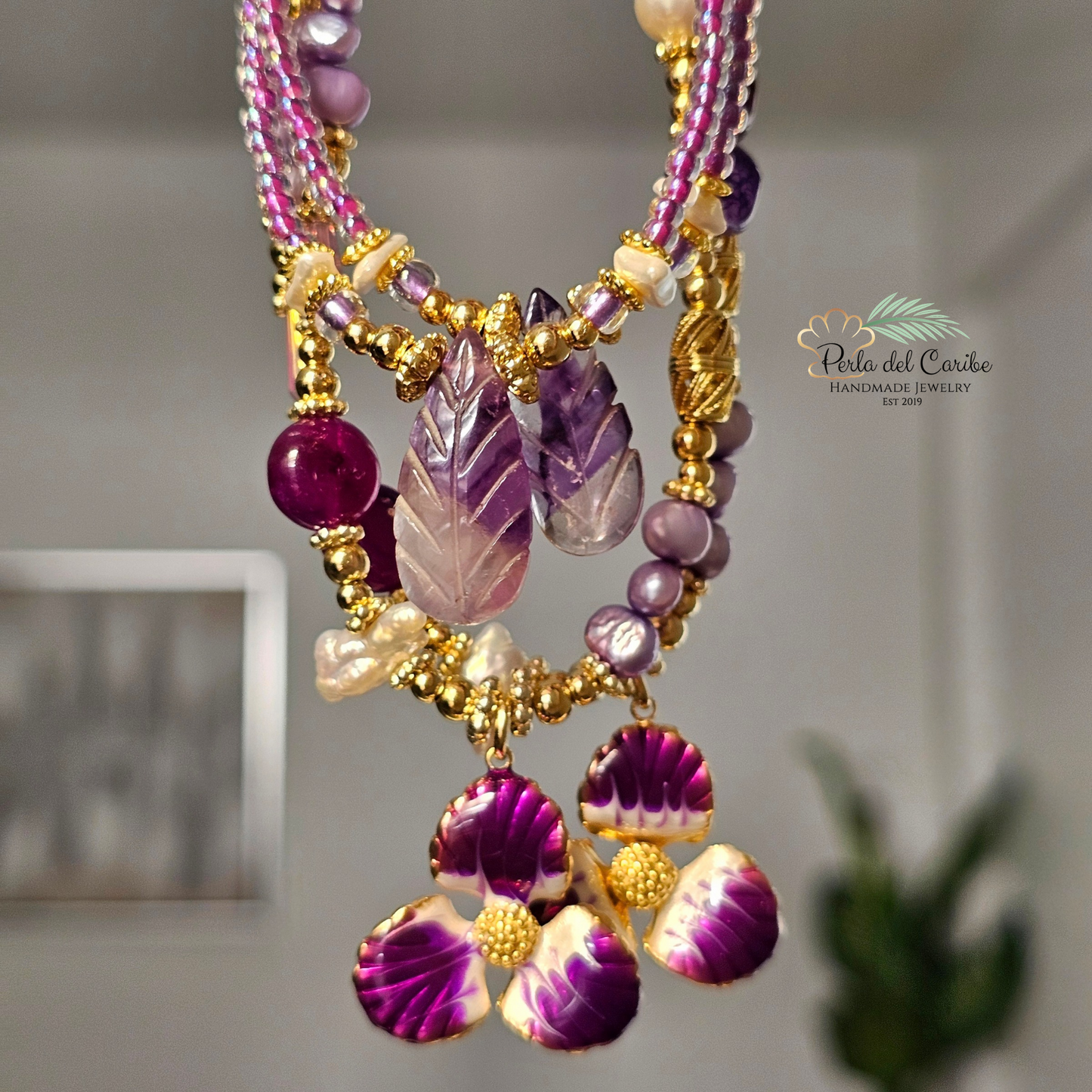 Amatista Leaf Choker Necklace