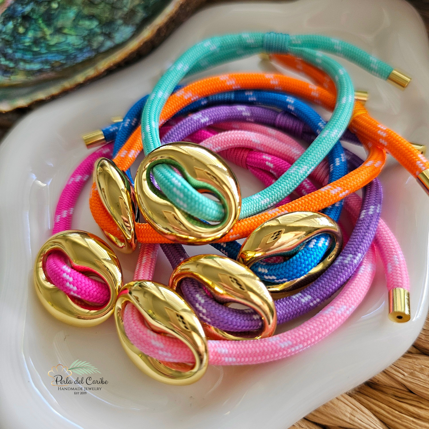 GG Paracord Bracelets