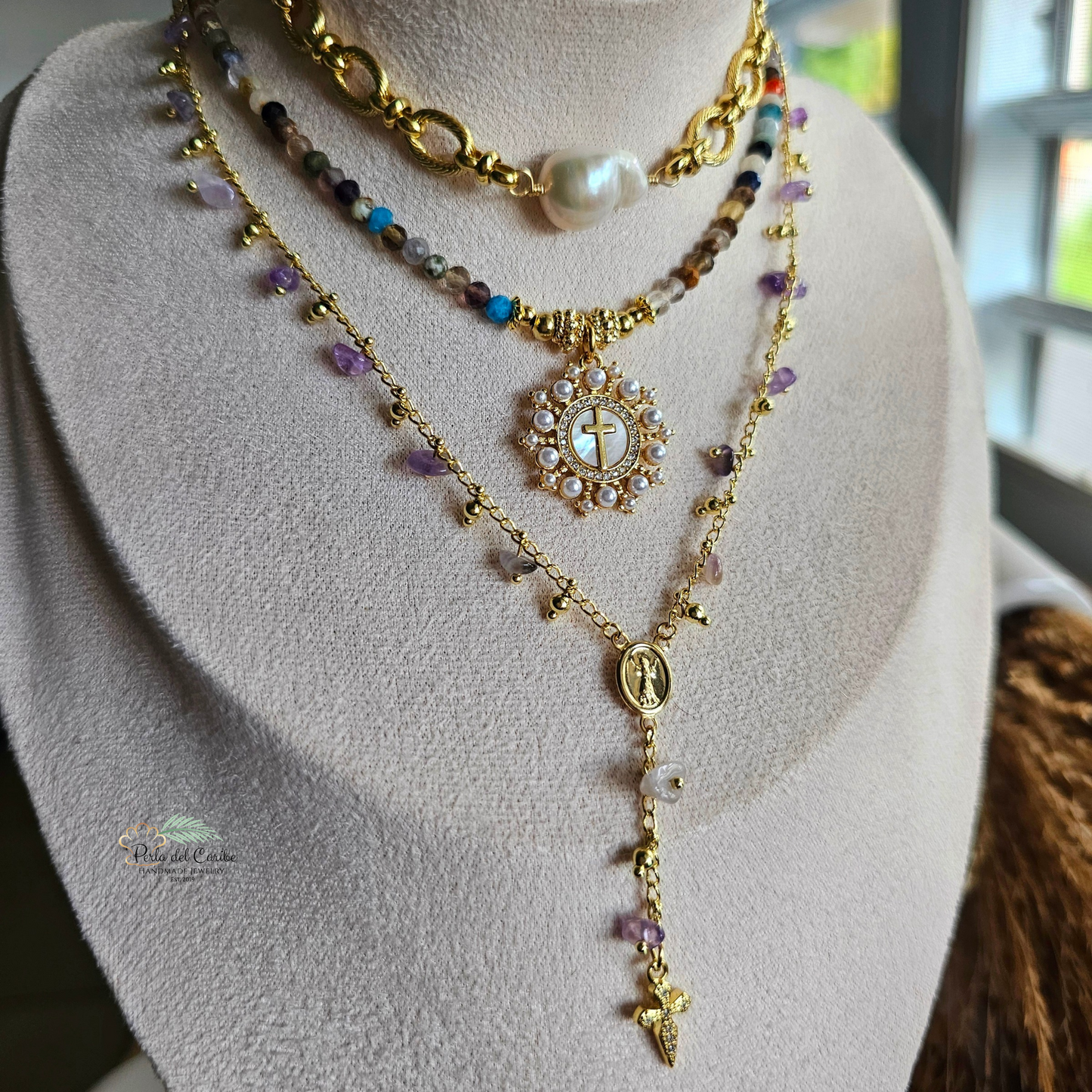 Madre Perla Gemstone Necklace