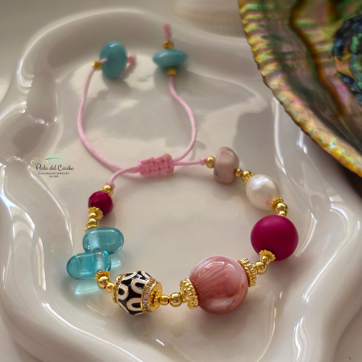 Madre Perla Tibetan Bracelet