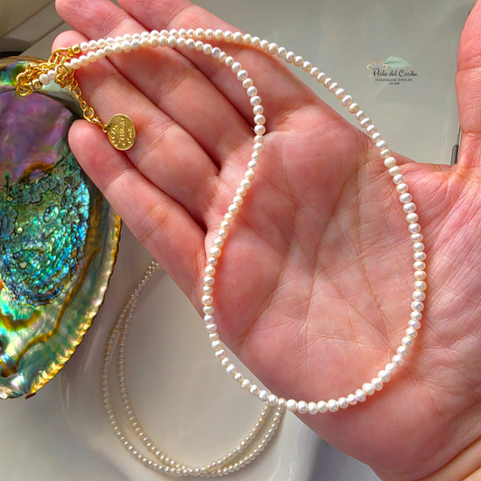 Just Pearls Choker 2.0 (Mini Pearls)