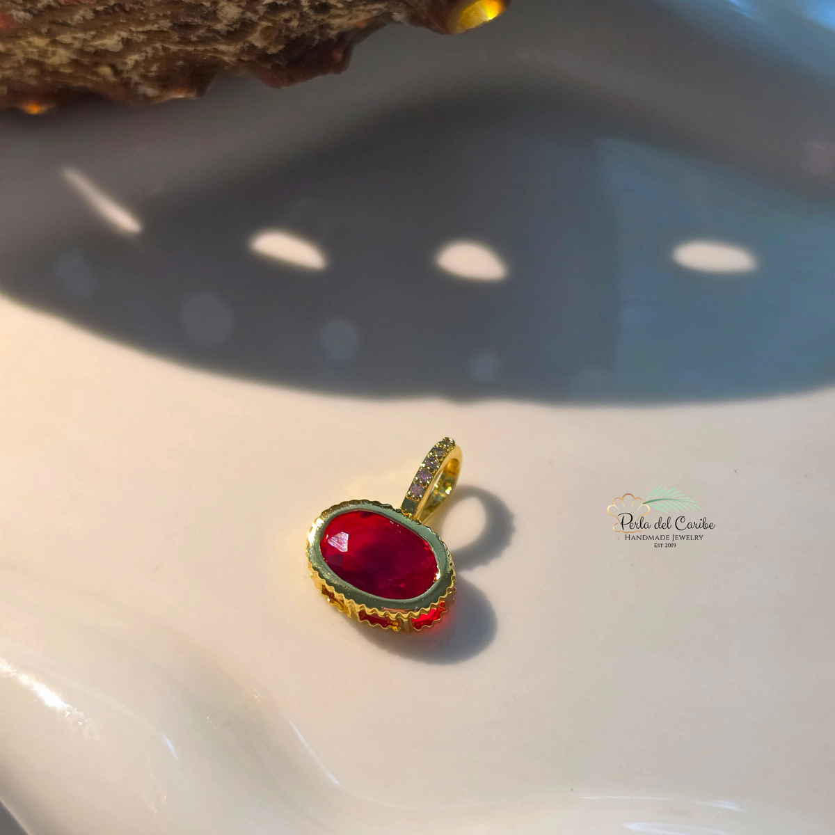 Scalloped Oval Zirconia Charm