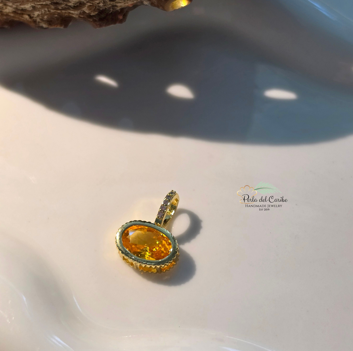 Scalloped Oval Zirconia Charm