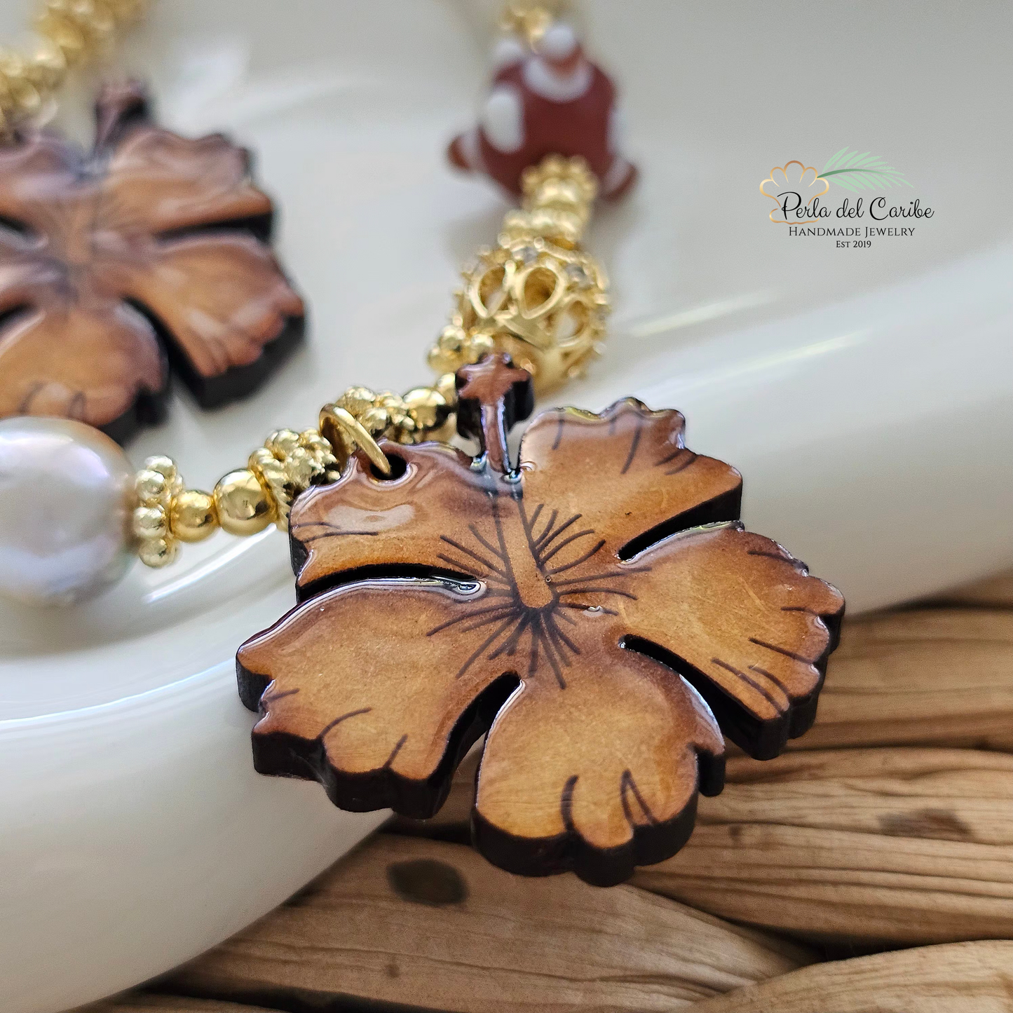 Hibiscus Wooden Necklace