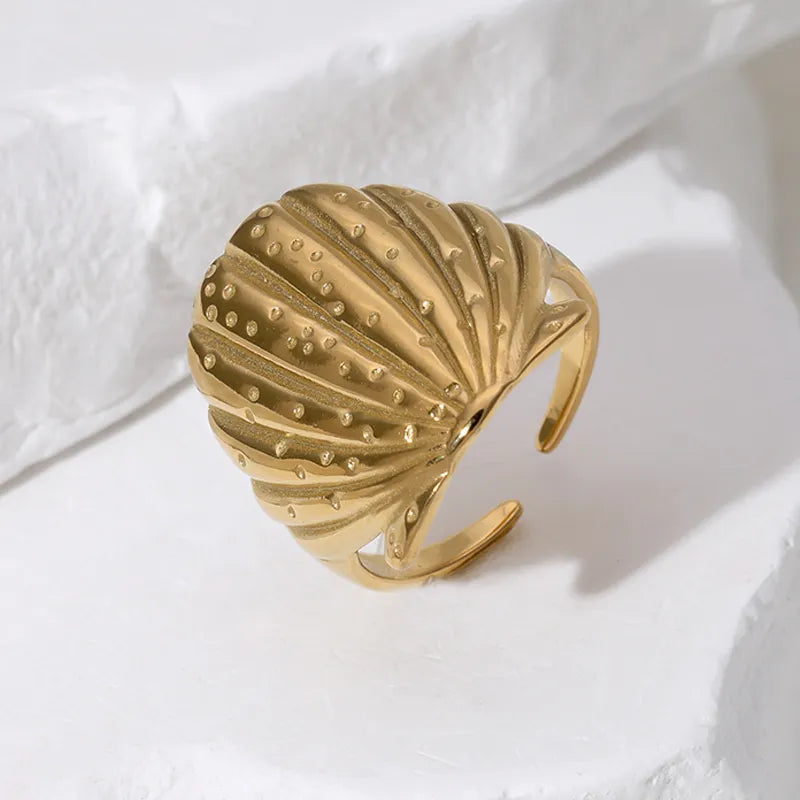 Clam Gold-Plated Ring